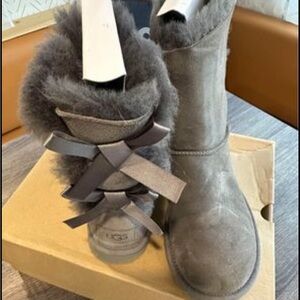 Bailey Bow II UGG Boots - women 7
